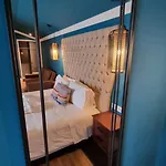 Acores Autentico Boutique أنغرا دو إِراويزو