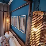فندق Acores Autentico Boutique أنغرا دو إِراويزو