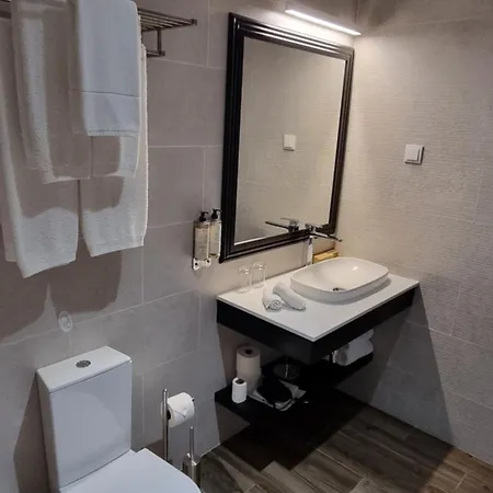 호텔 Acores Autentico Boutique 앙그라두에루이스무